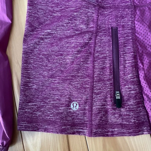 Featherweight Hybrid Jacket Dew Berry Black - Picture 6 of 10